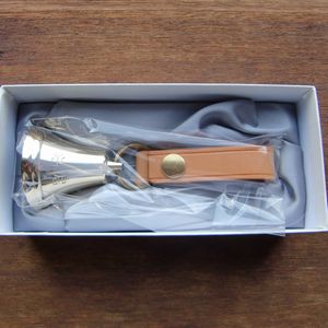 熊鈴剣のリベットの画像