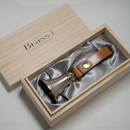 砂張製のベル化粧箱の画像