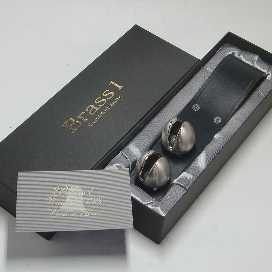 トロイカ鈴　ブライドルレザーのベルト通しの画像